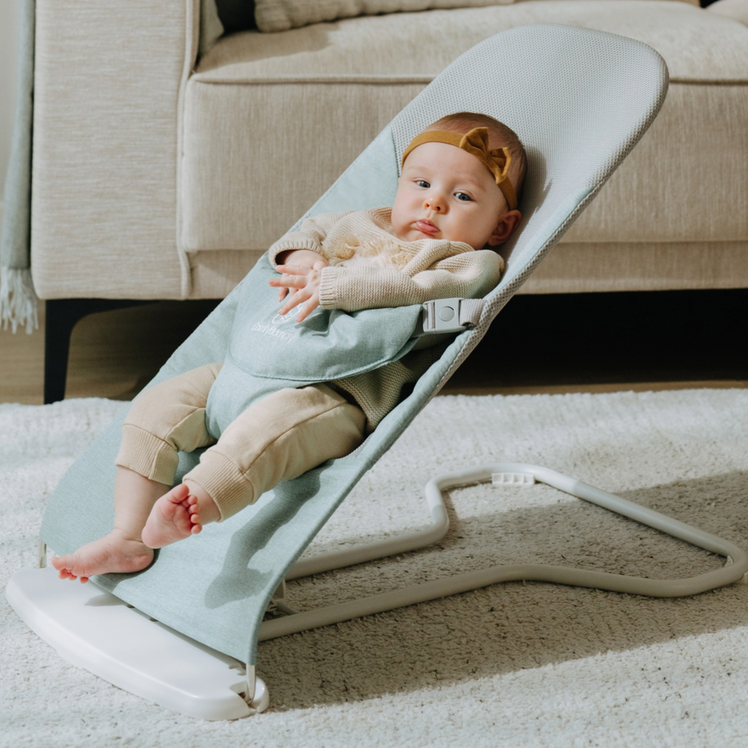 bouncy seat providing infant relaxation ComfyBumpy #color_green-grey